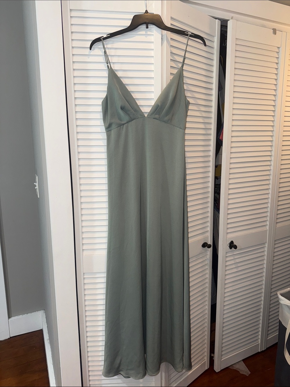 LULU’S Sage Green Maxi Dress